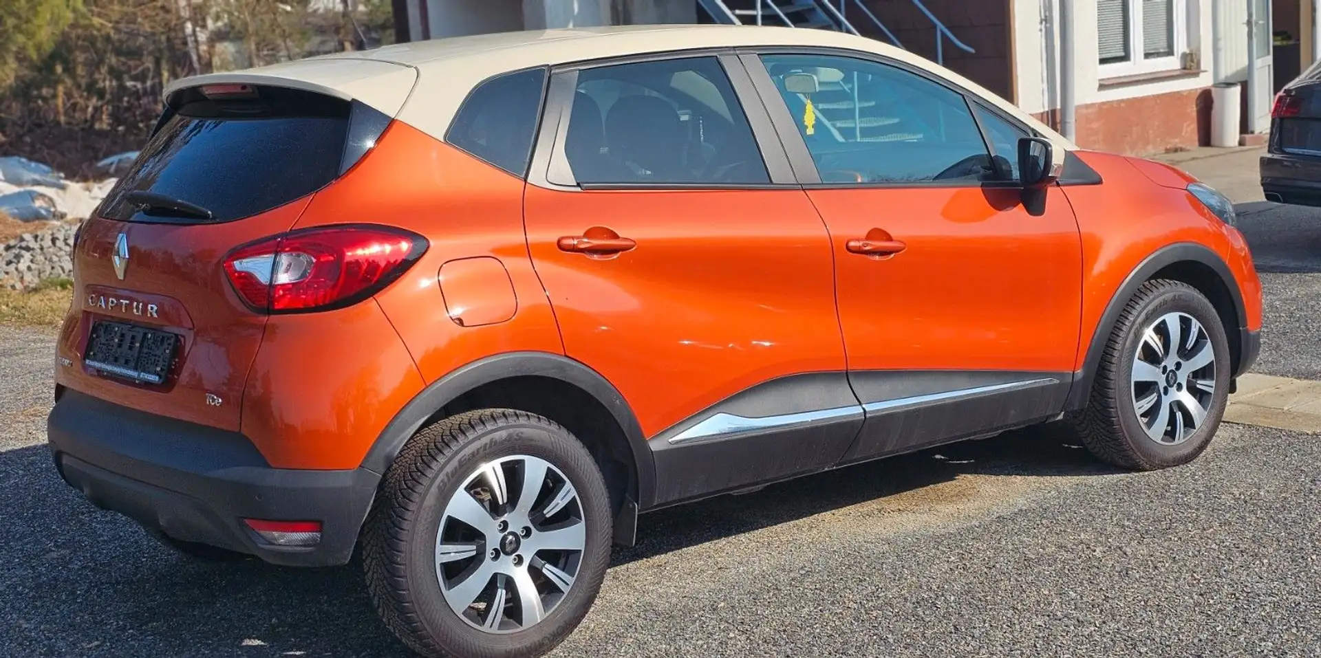 Renault Captur ENERGY TCe 120 LUXE Orange - 1
