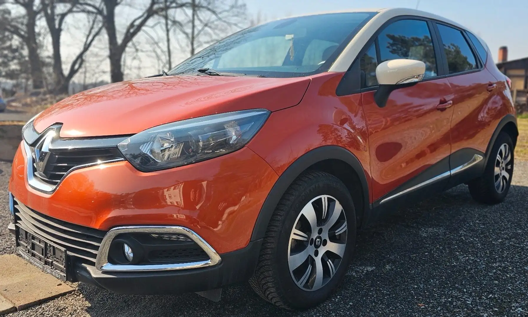 Renault Captur ENERGY TCe 120 LUXE Orange - 1