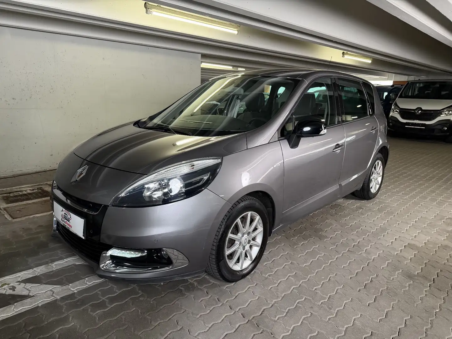 Renault Scenic 1.5 dCi 110 FAP BOSE Edition ENERGY Grau - 1