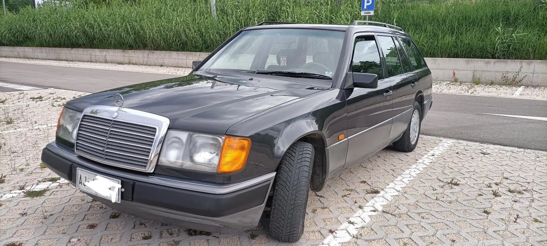 Mercedes-Benz 200 200 TE Чорний - 1