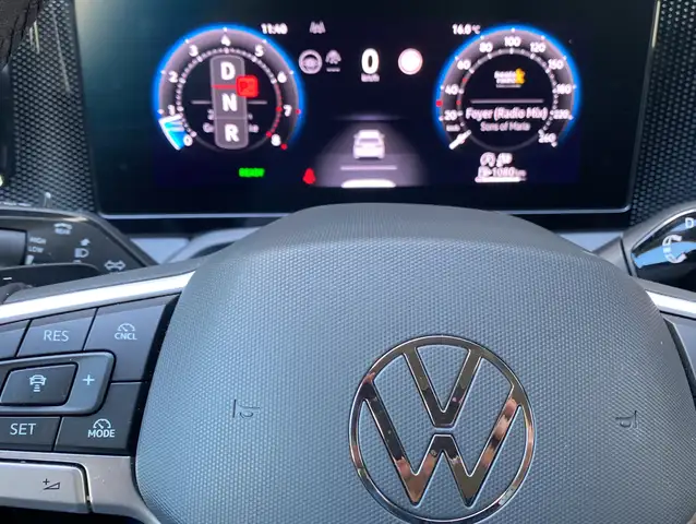 Volkswagen Passat view 7