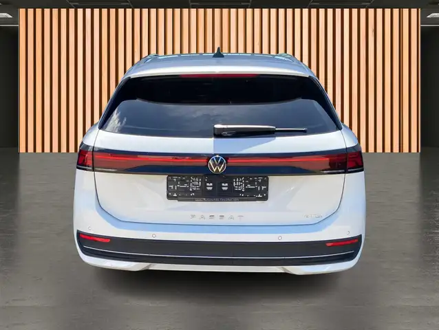 Volkswagen Passat view 16