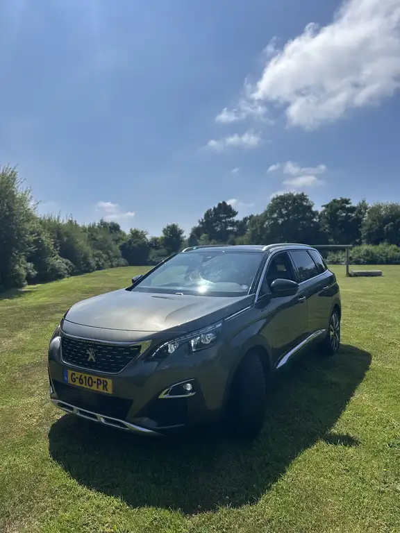 Peugeot 5008 2019 из Европы — купить под ключ