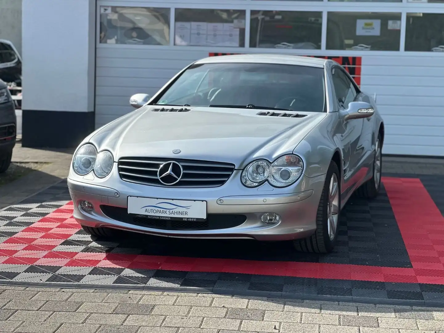 Mercedes-Benz SL 350 ROADSTER/TOP ZUSTAND/VIELE EXTRAS Silber - 2