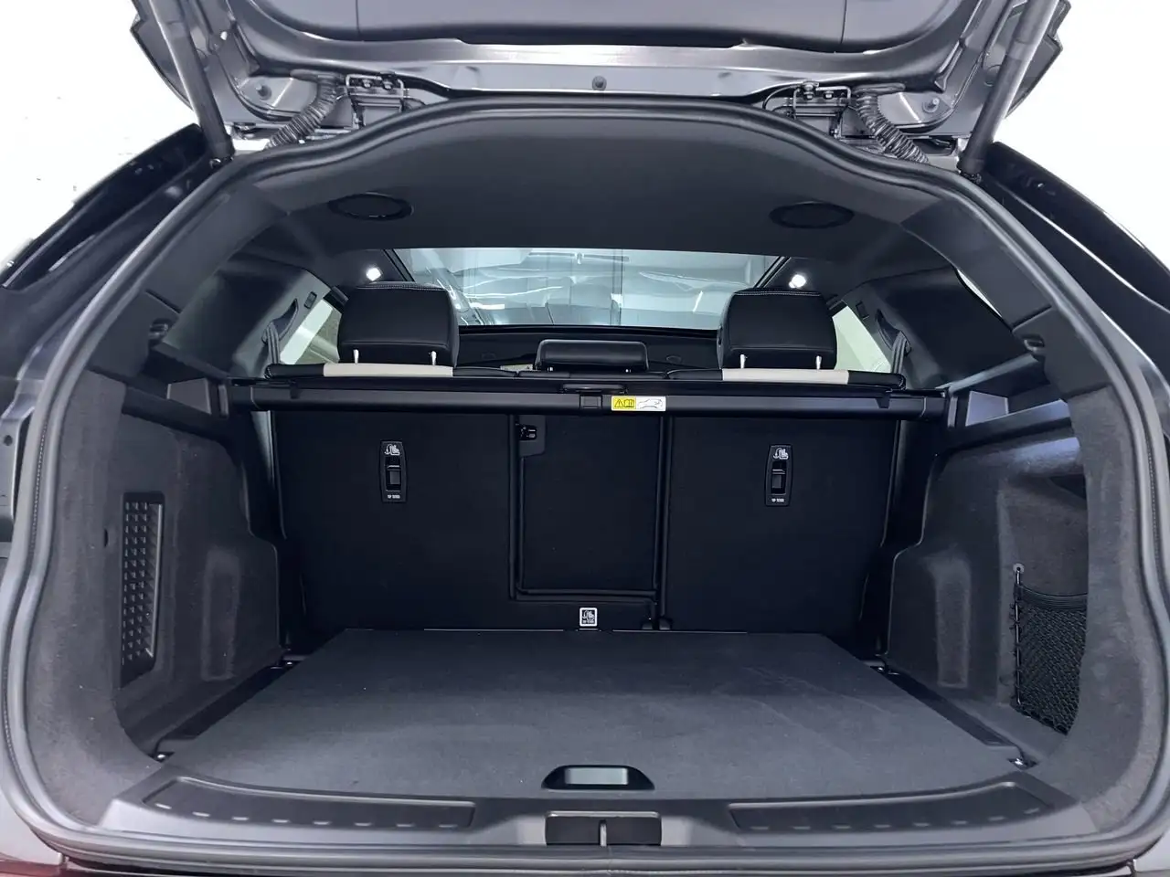 Land Rover Discovery Sport снимка Land Rover Discovery Sport