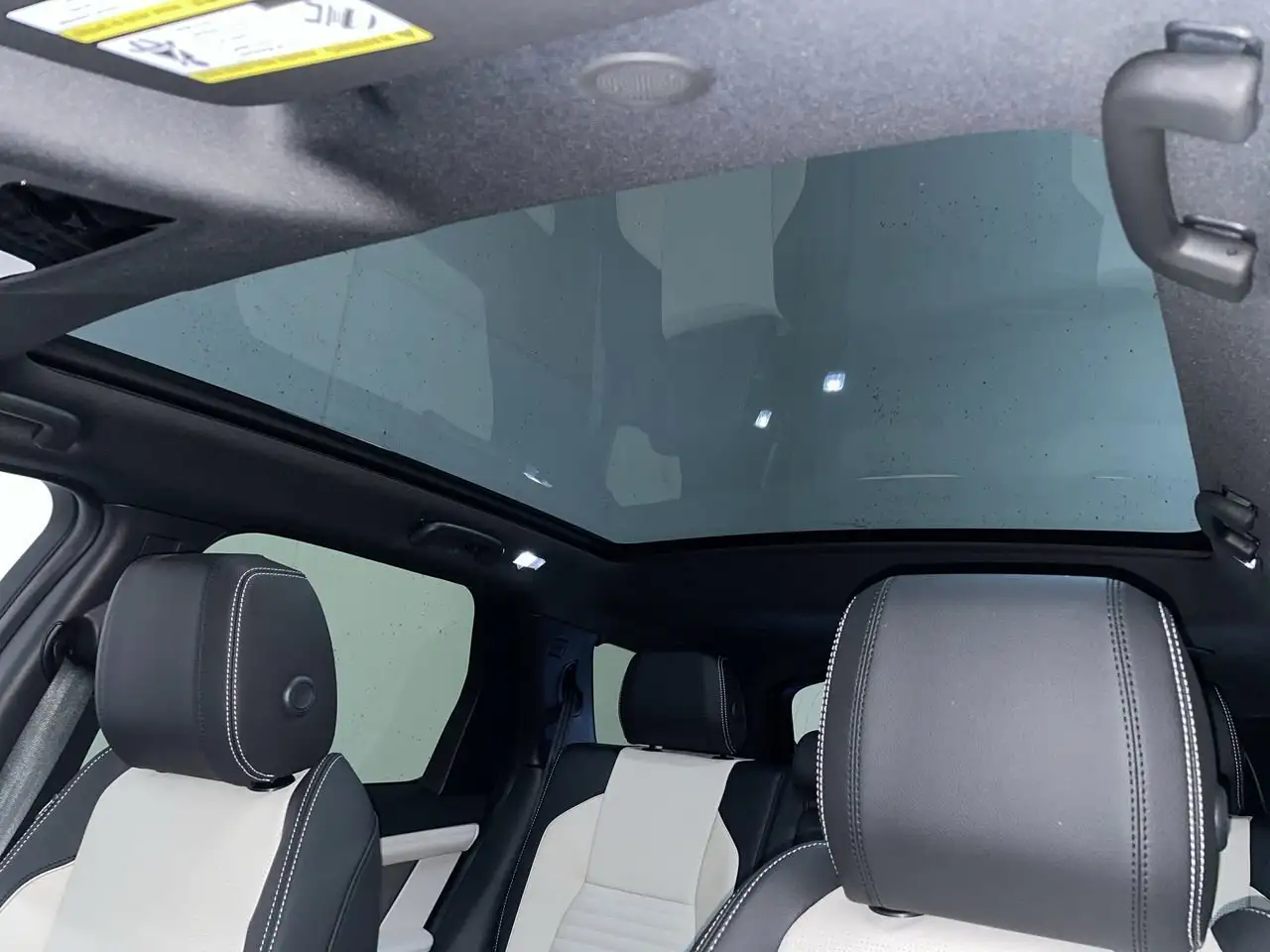 Land Rover Discovery Sport снимка Land Rover Discovery Sport