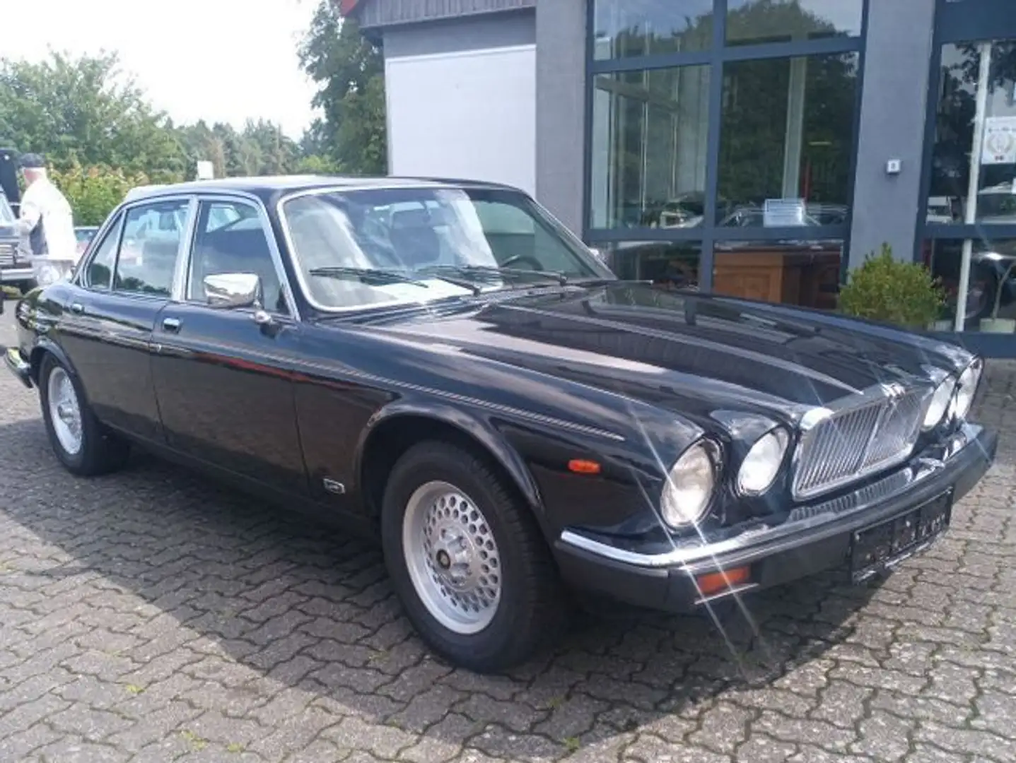 Jaguar XJ12 Luxus V12 Negro - 2