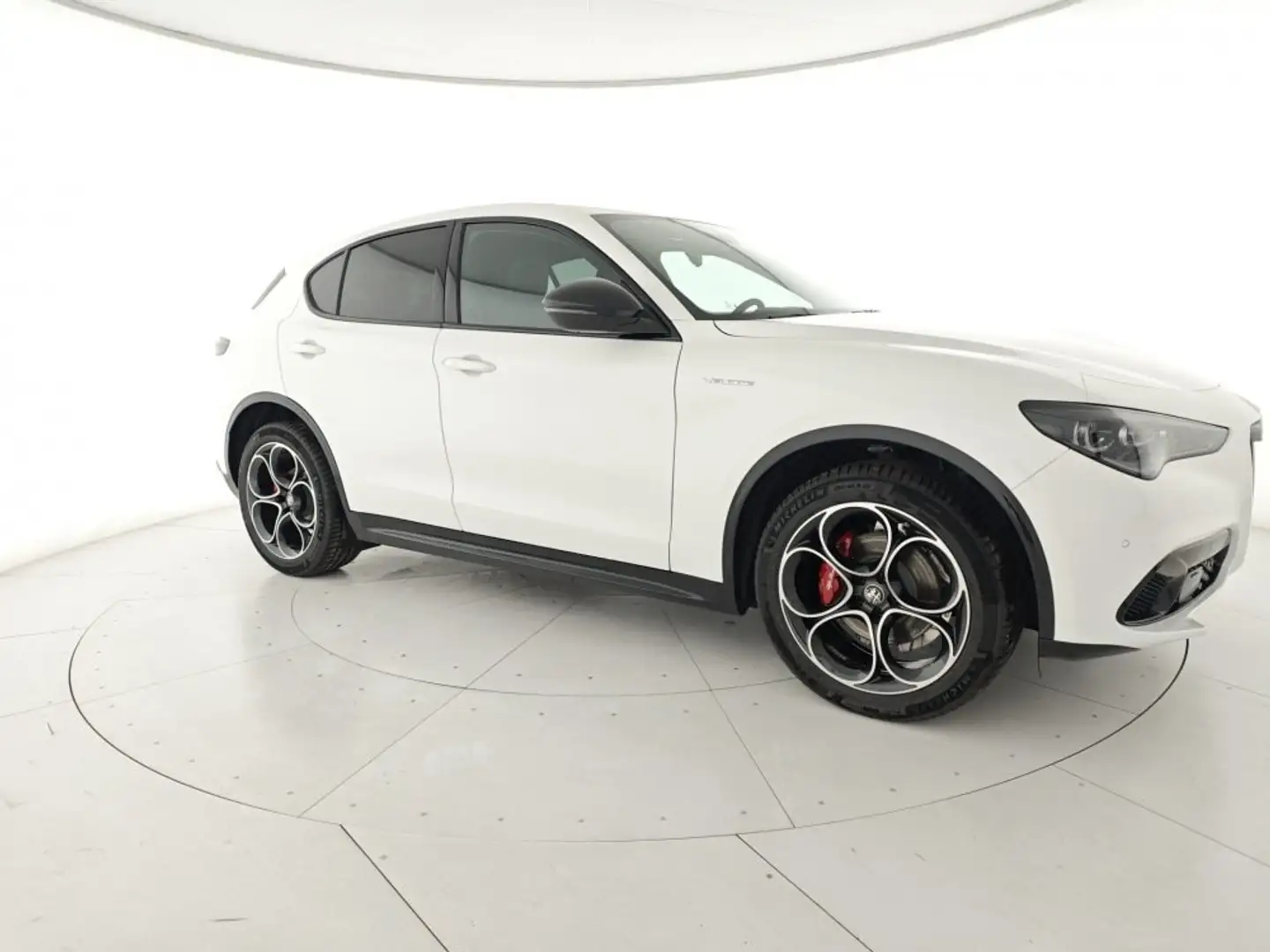 Alfa Romeo Stelvio 2.2 t Veloce Q4 210cv auto PROMO FIN. Bianco - 1