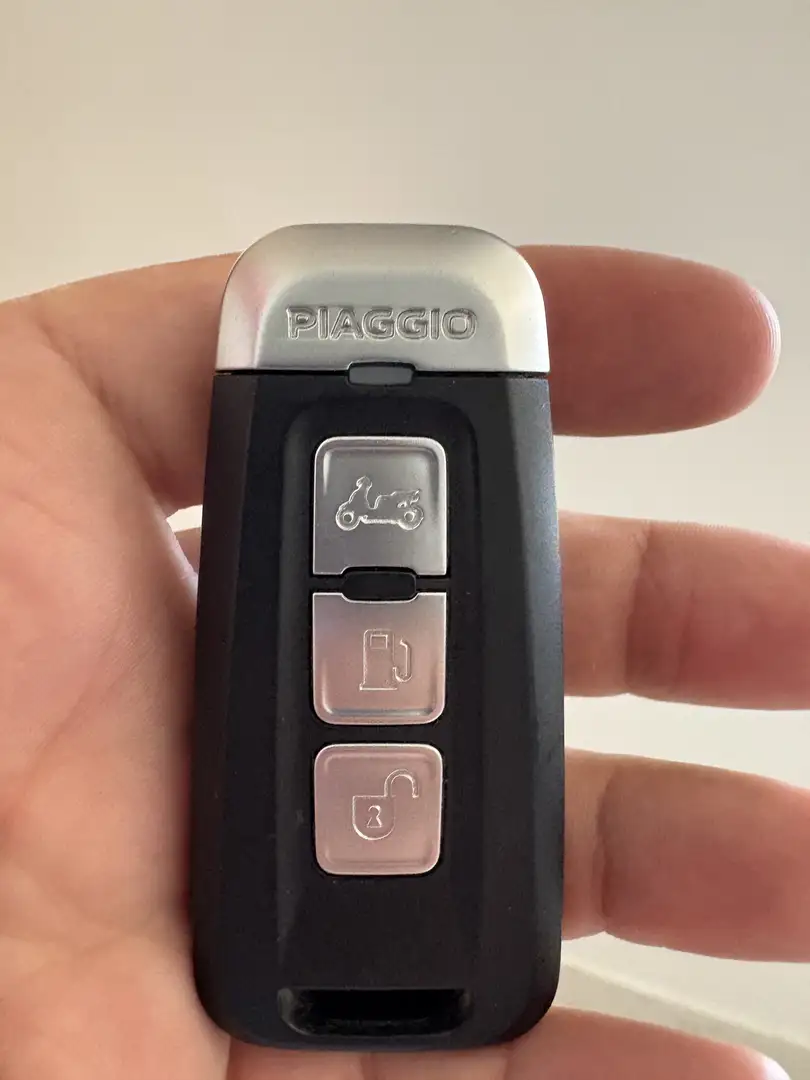 Piaggio Beverly 400 HPE - 2