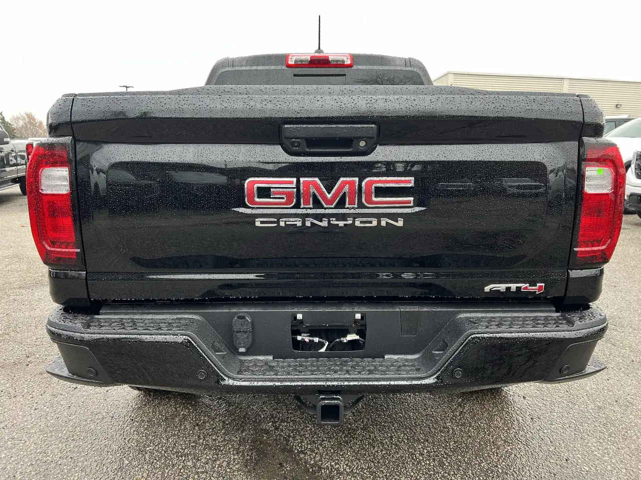 GMC Canyon снимка GMC Canyon