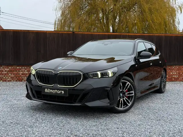 BMW 520 d/mpack/pano/leder/h&k/hud/trekhaak/2024/led