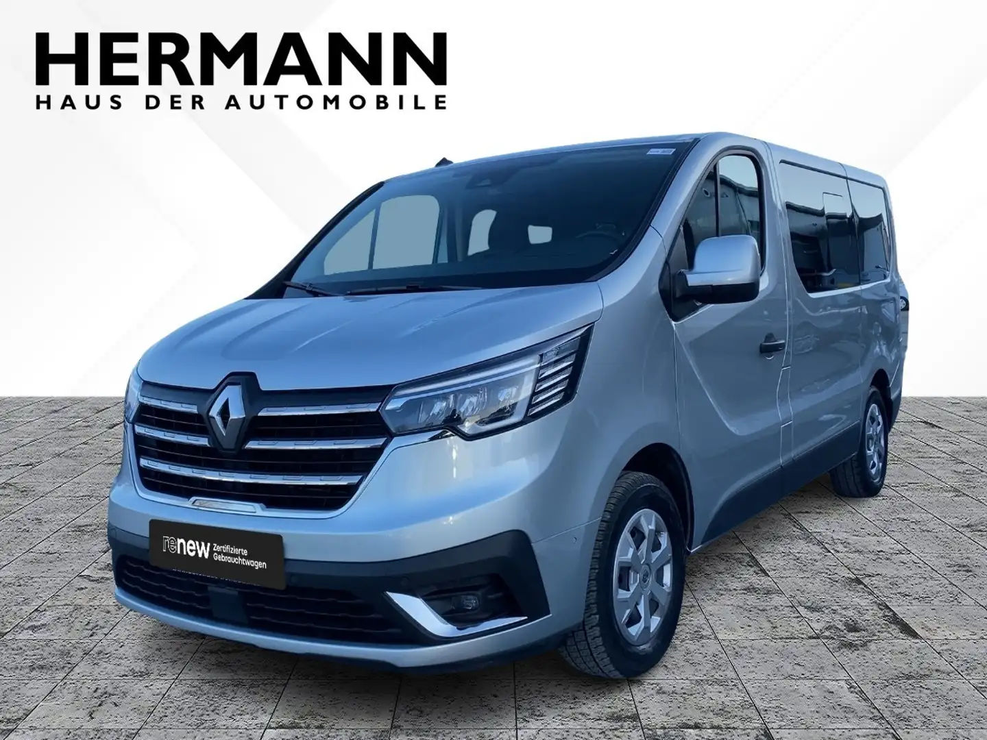 Renault Trafic Combi 2.0 BLUE dCi 110 L1H1 3.0t (8/9 Sitzer) Life Grijs - 1