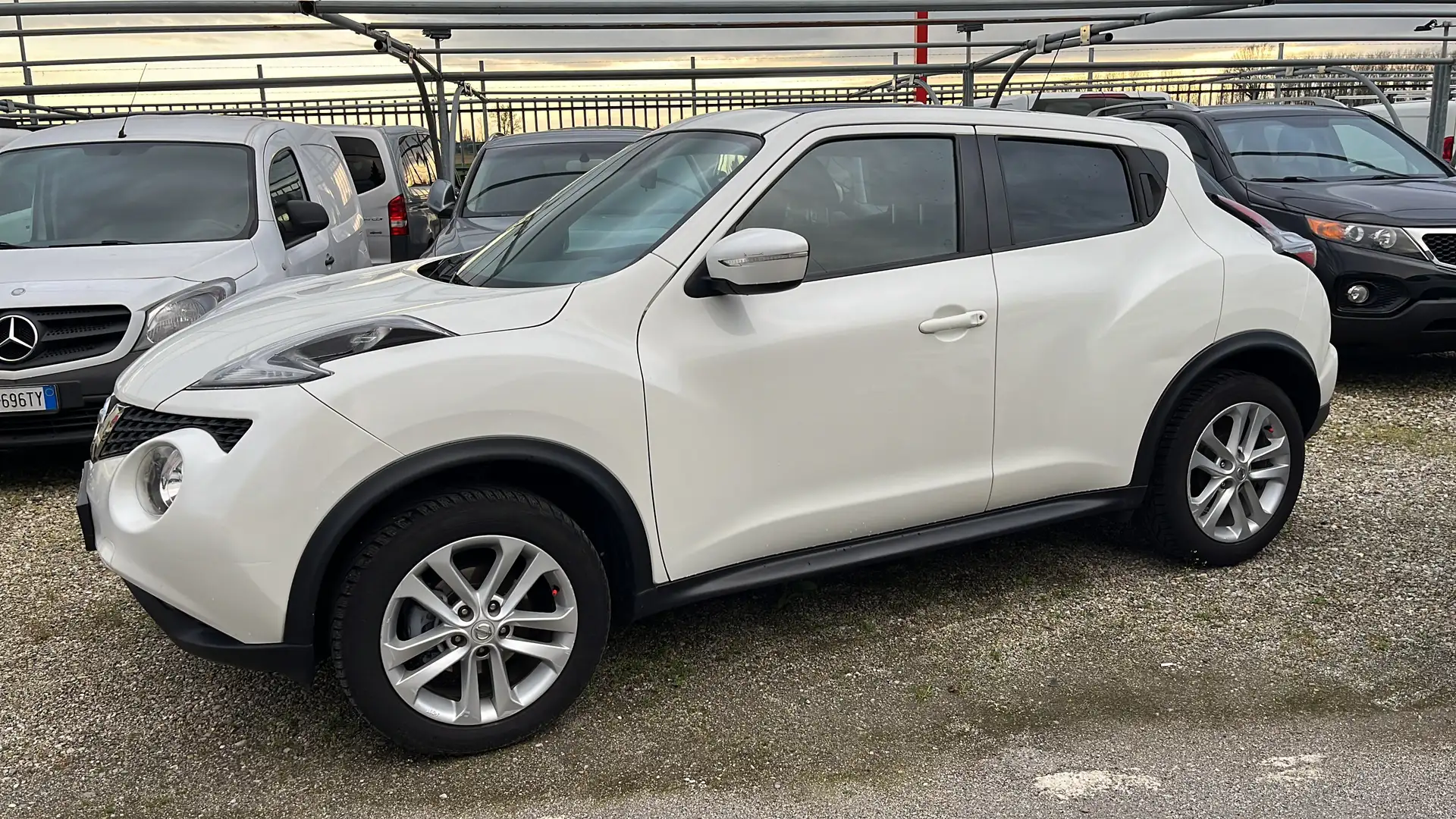 Nissan Juke Juke 1.5 dci Acenta 110cv E6 Blanc - 1