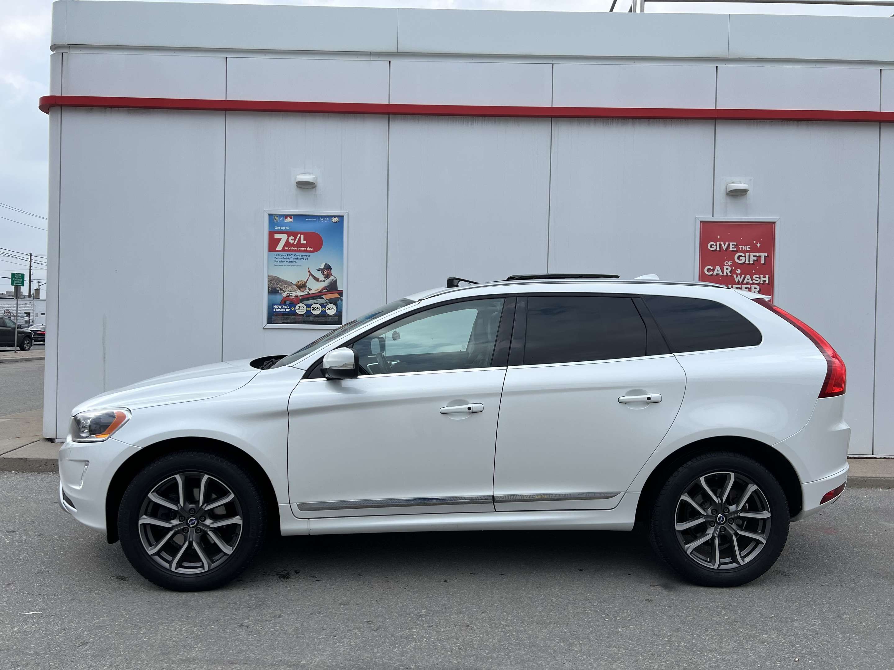 2016 Volvo XC60 AWD T5 SPECIAL EDITION PREMIER-ONLY 108KMS-CERTIFI alt 2