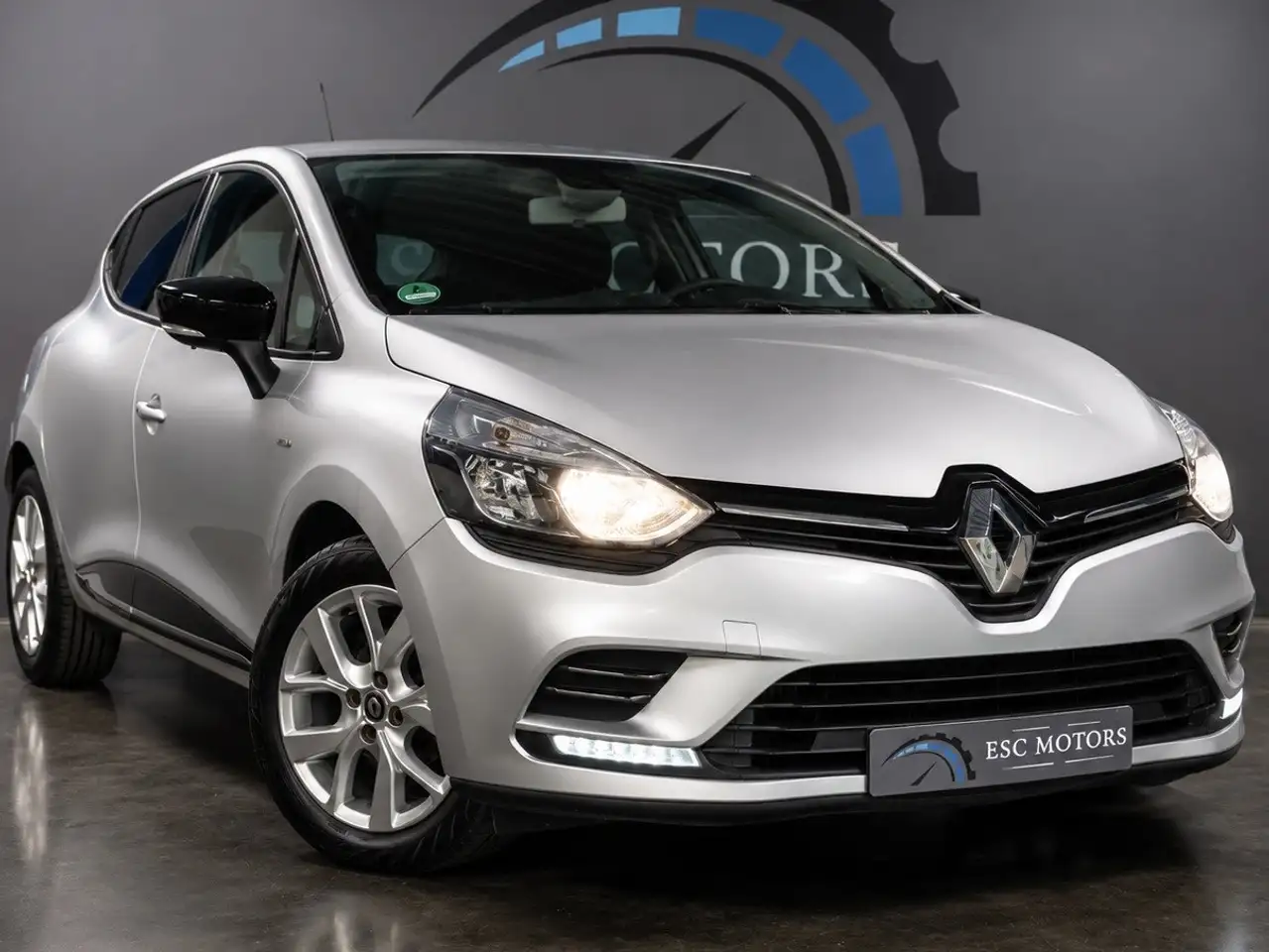 Renault Clio Limited