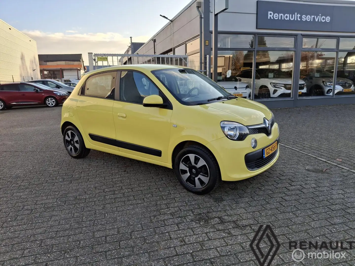 Renault Twingo 1.0 SCe Expression Geel - 1