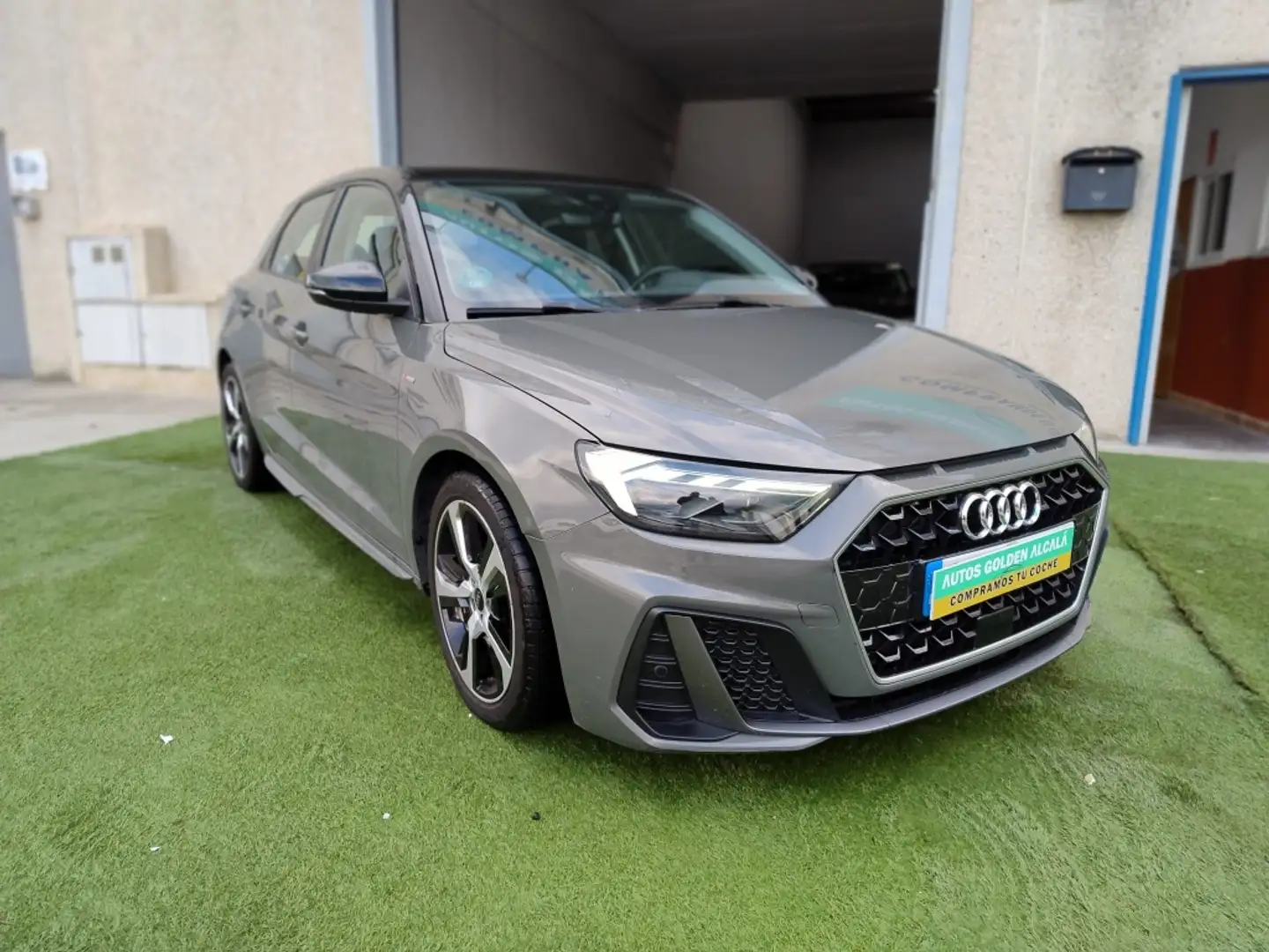 Audi A1 Sportback 30 TFSI - 1