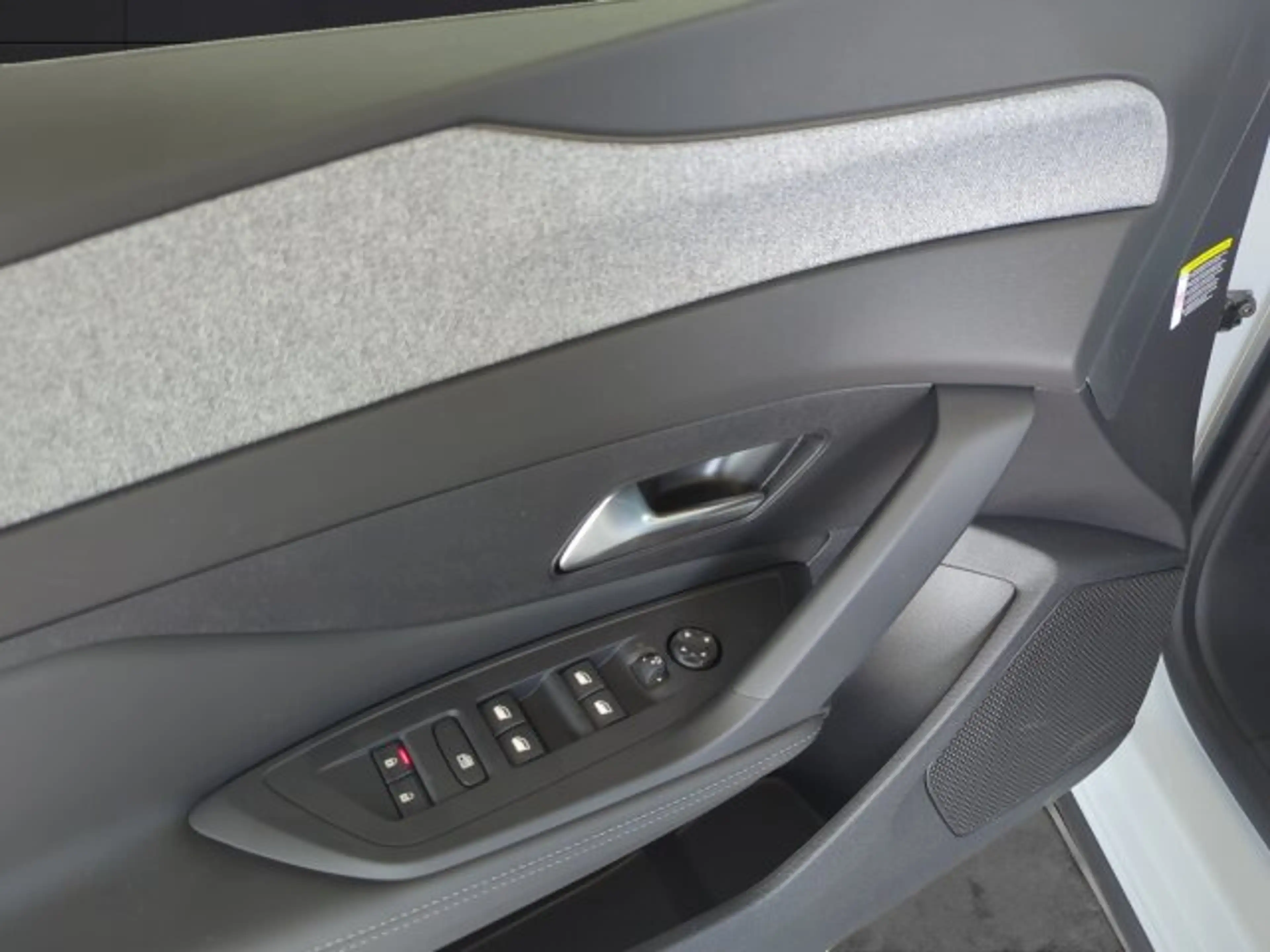 Peugeot 408 408 Allure Business 145 +360°Kamera+SHZ+LHZ+ — photo 7