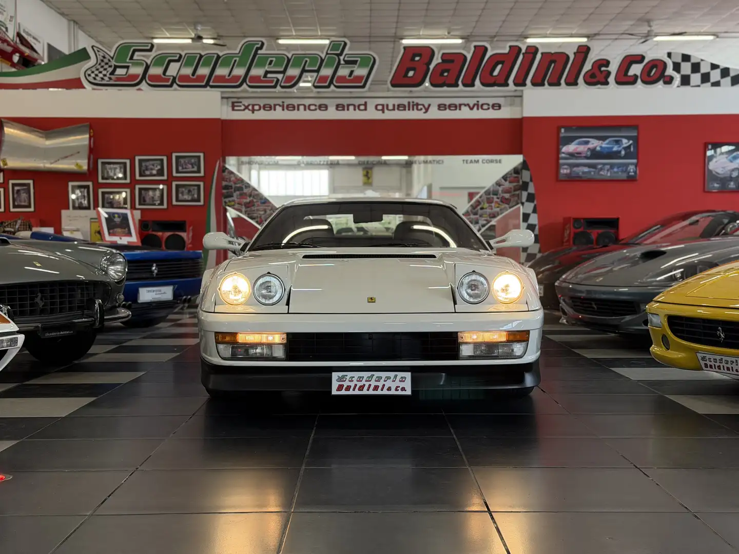 Ferrari Testarossa MONODADO Bianco 100 / Blu medio Blanco - 2