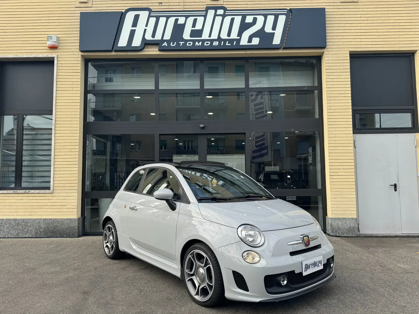 Abarth 500C 500C/595C 1.4 16v t. t-jet Custom 135cv E6 Gris - 1