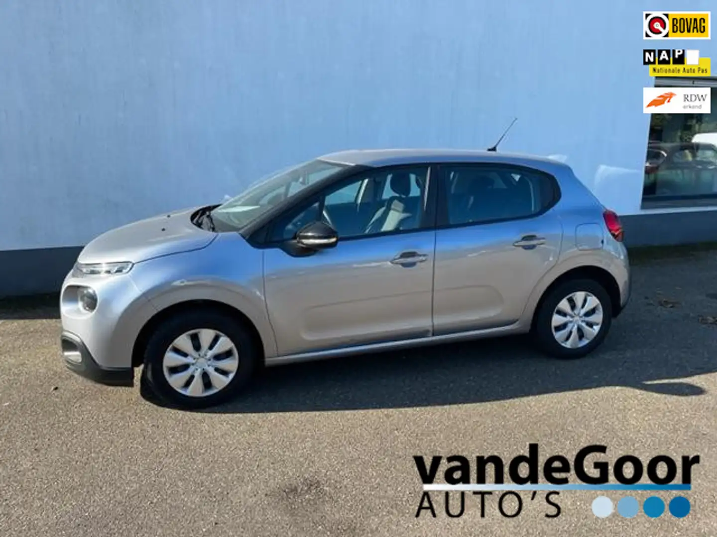 Citroen C3 1.2 PureTech S&S Feel, '19, 5-DRS, NAVI, CRUISE EN Grau - 1