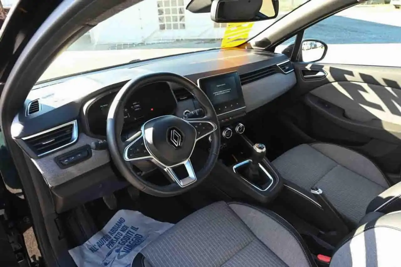 Renault Clio TCe 90 CV Techno 12