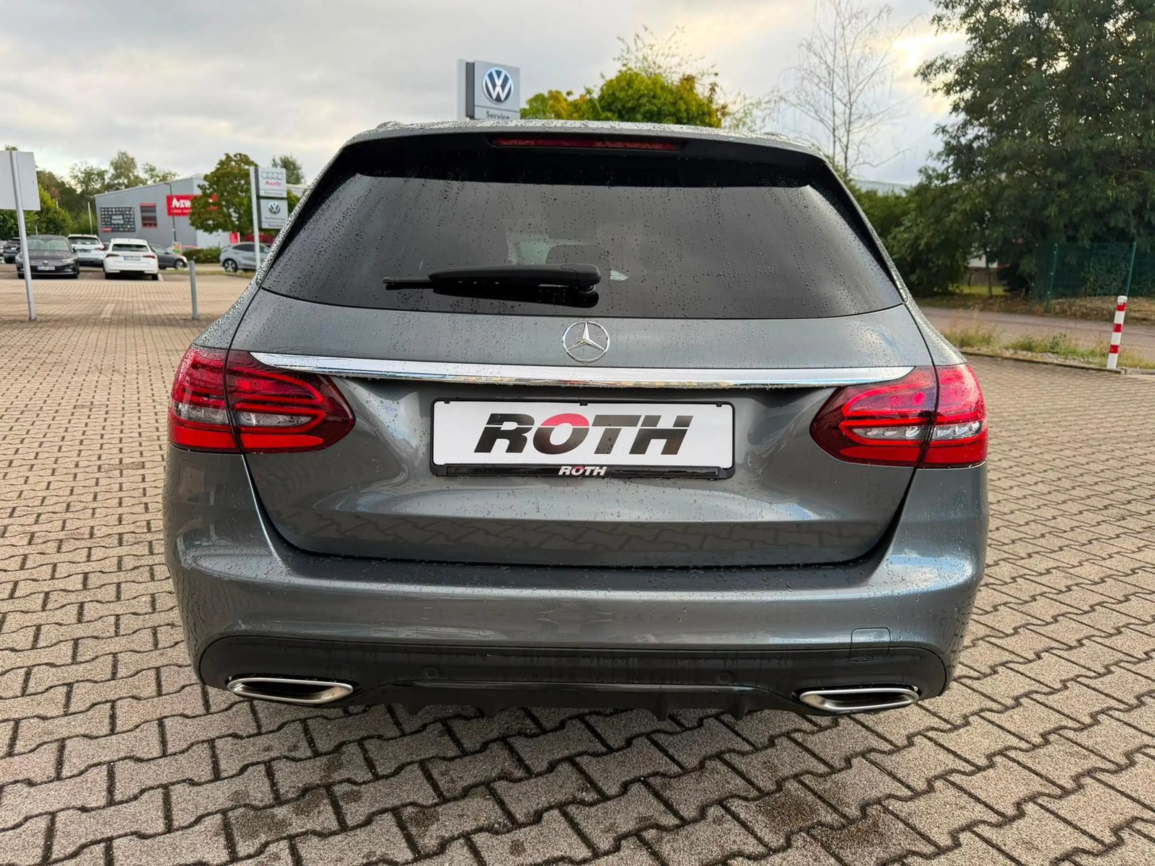 Mercedes-Benz C 400 4Matic AMG-Line *Navi*LED*Pano*Shz*Sound* — photo 5