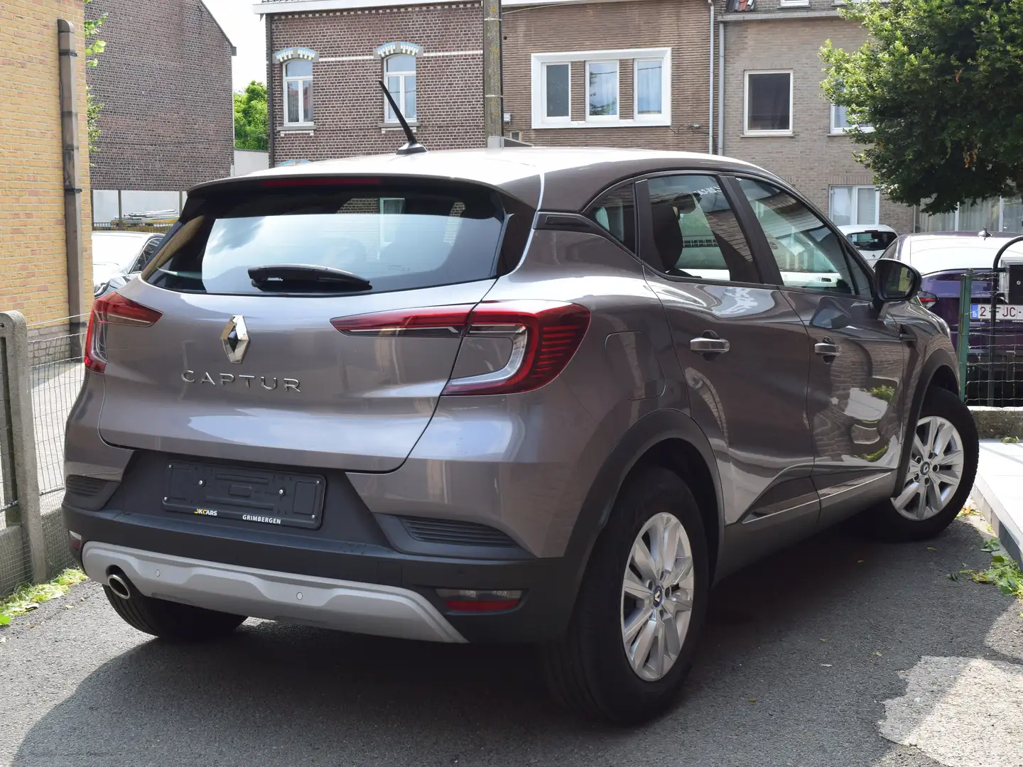 Renault Captur 1.33 TCe  EDC - NAVI / PDC + CAMERA Gris - 2