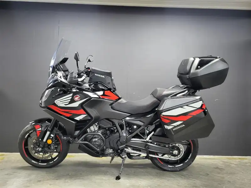 Honda NT 1100 - foto 7