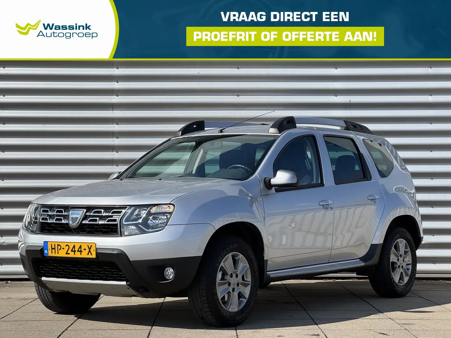 Dacia Duster 1.2 TCe 125pk 4x2 Lauréate Navigatie | Trekhaak ( Grau - 1
