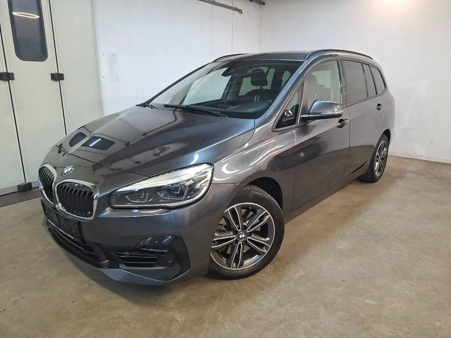 BMW 218 218 d Gran Tourer Aut. Sport Line, AHK, LED, Sitzheizung Grau - 1
