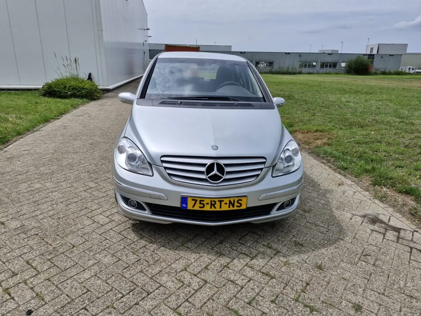Mercedes-Benz B 180 CDI Grijs - 1