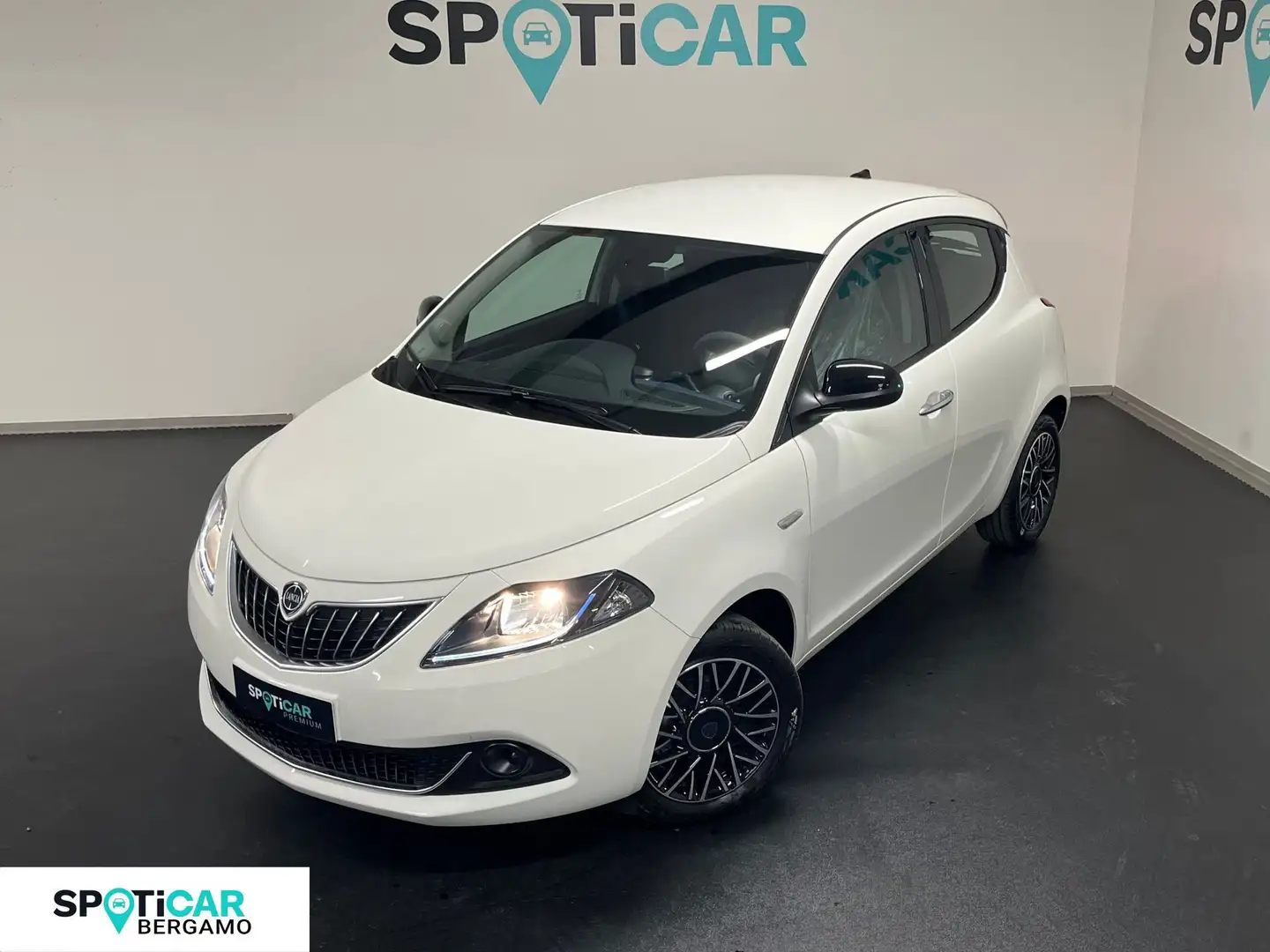 Lancia Ypsilon 1.0 FireFly 5 porte S&S Hybrid Platino - Km0 Weiß - 2