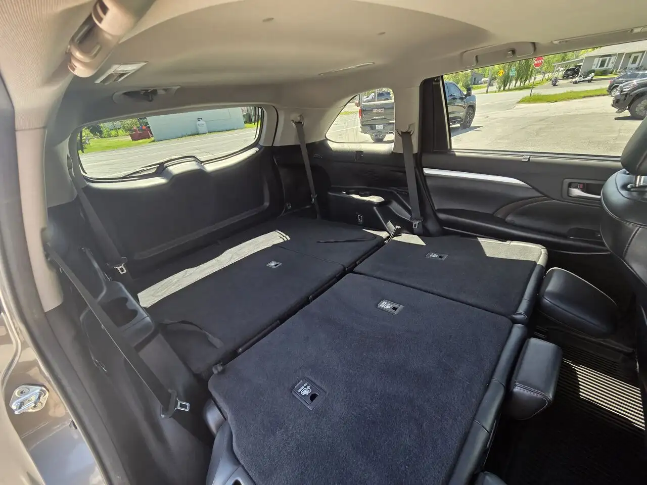 Toyota Highlander снимка Toyota Highlander