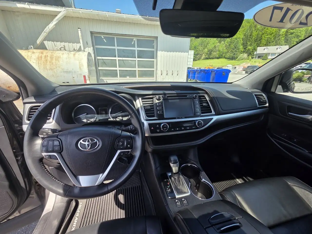 Toyota Highlander снимка Toyota Highlander