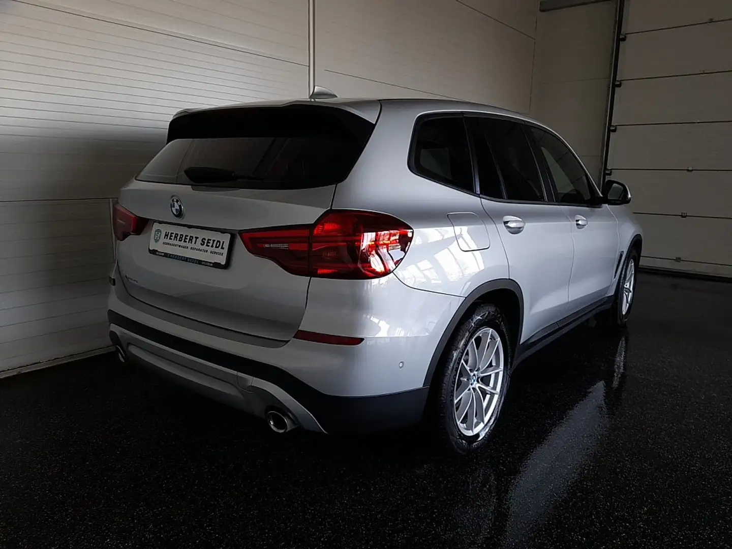 BMW X3 20d 4x4 Aut. * SKY / LEDER / VIRTUELL / LED / N... Silber - 2