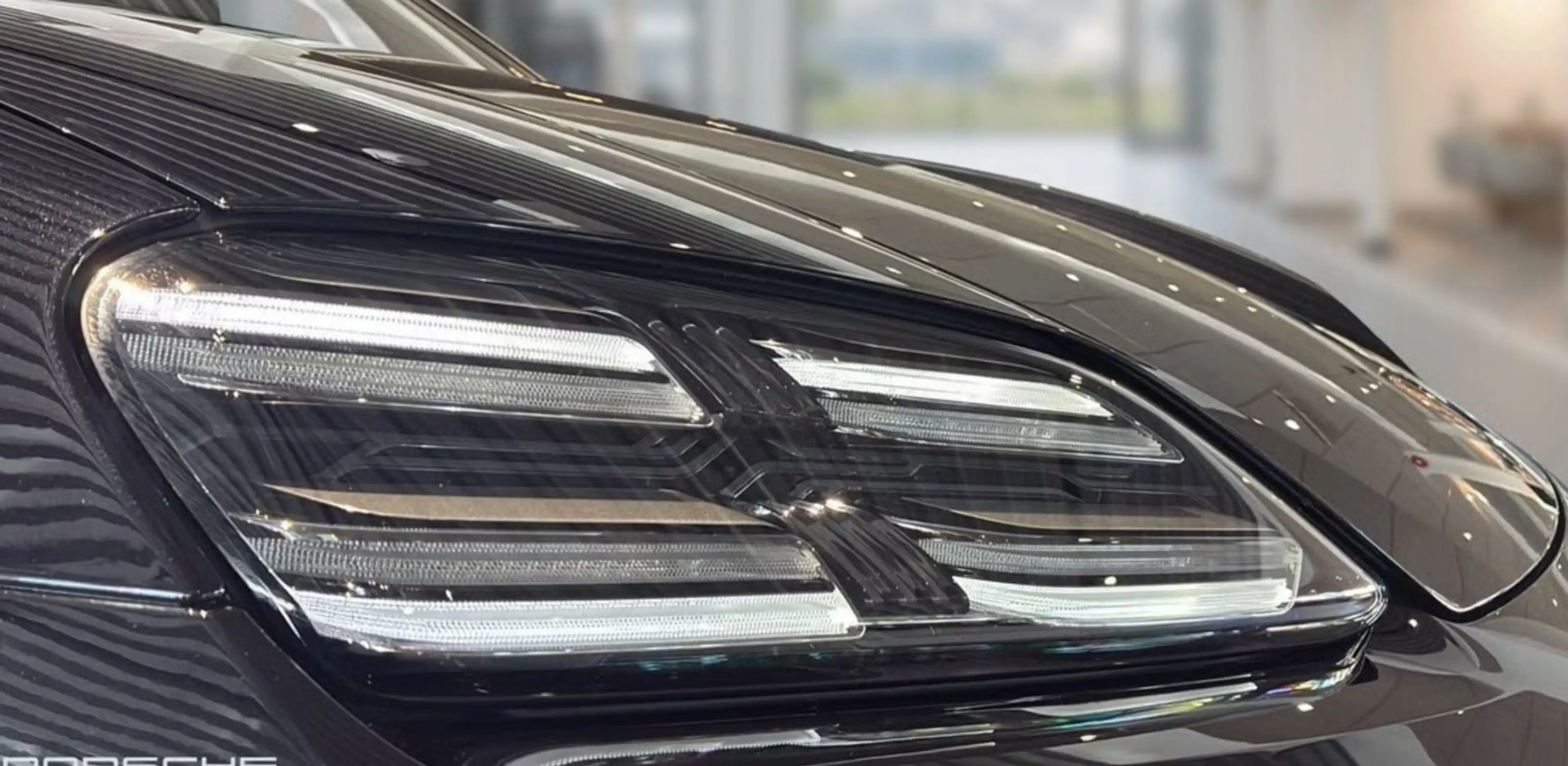 Porsche Macan Electric 4 — photo 9