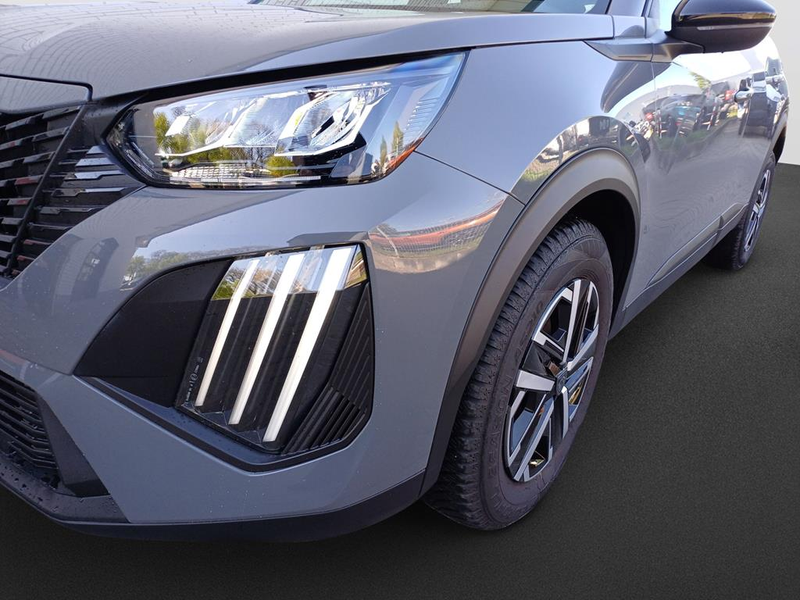 Peugeot 2008 Active LED PDC GJR APPLE ANDROID — photo 8
