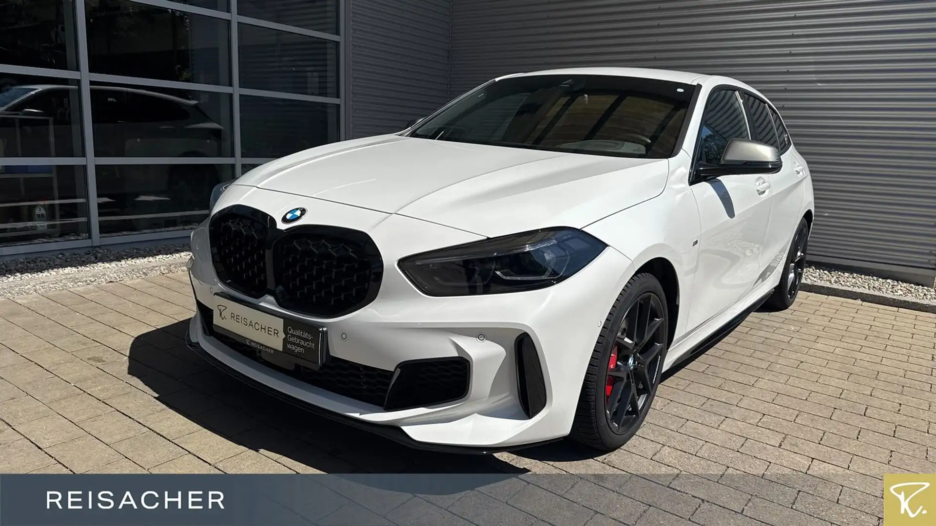 BMW 135 iA xDrive M-Sport PRO Navi HUD RüKa adLED Weiß - 1