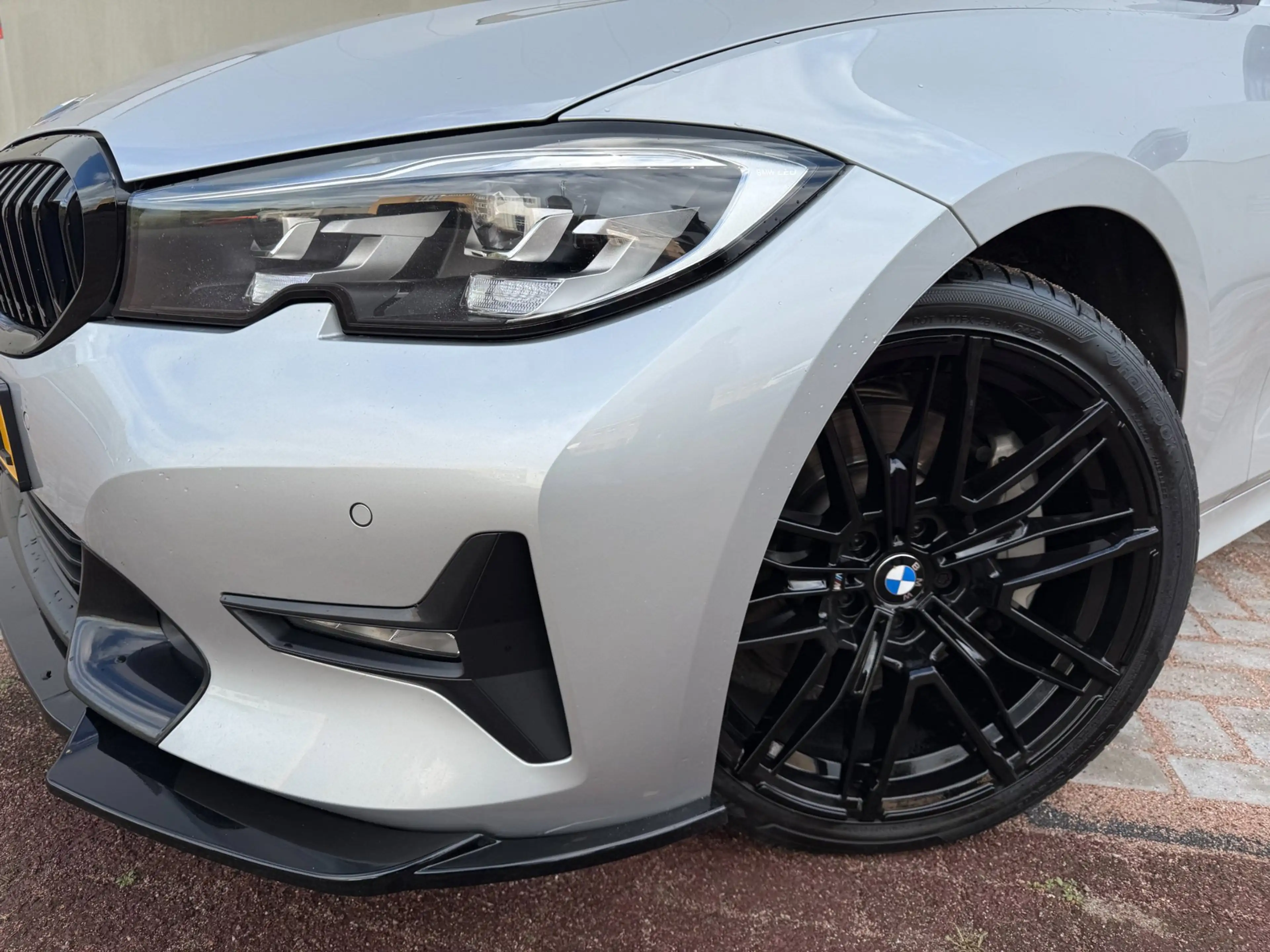 BMW 330 3-serie 330i High Executive |NIEUW APK|LUXE UITV|1 — photo 2