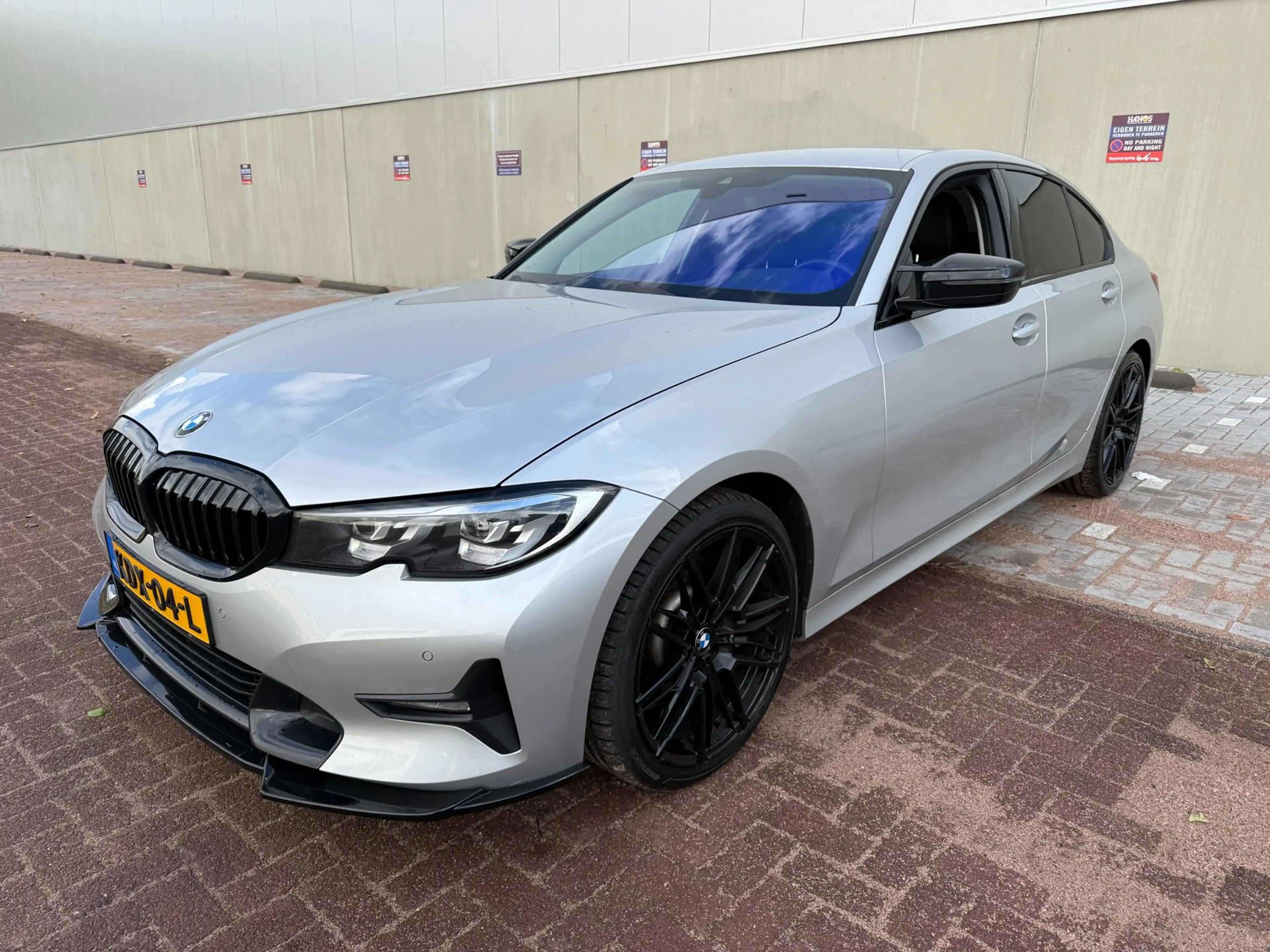 BMW 330 3-serie 330i High Executive |NIEUW APK|LUXE UITV|1 — photo 3
