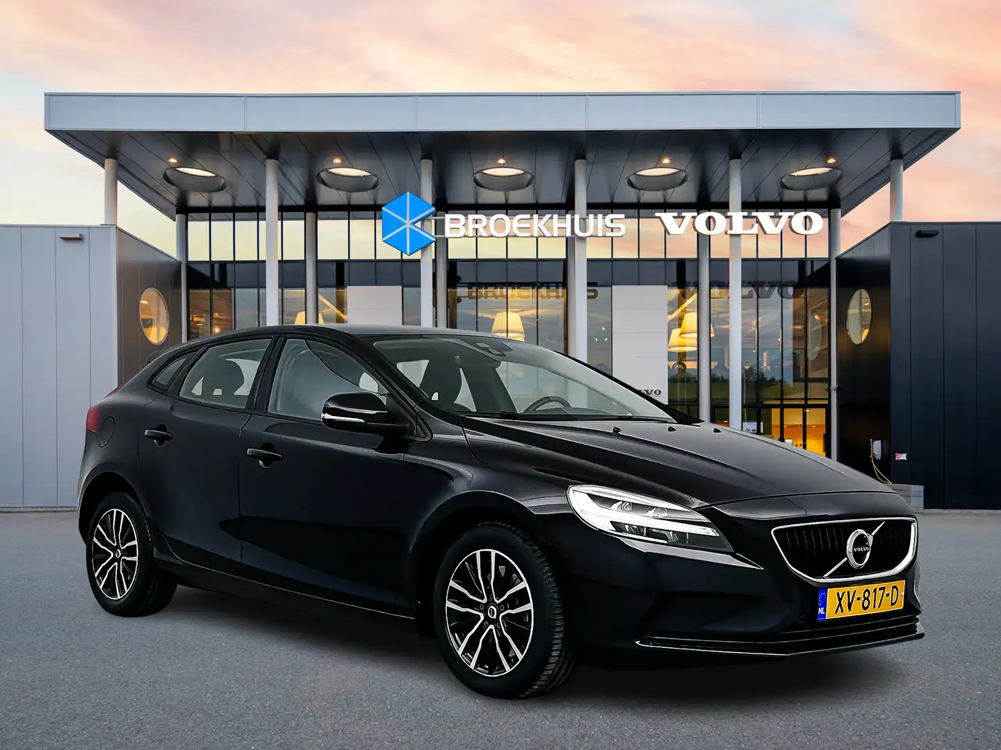 Volvo V40 T2 A/T Polar+ | 16" | Stoelverwarming | LED koplam Schwarz - 2
