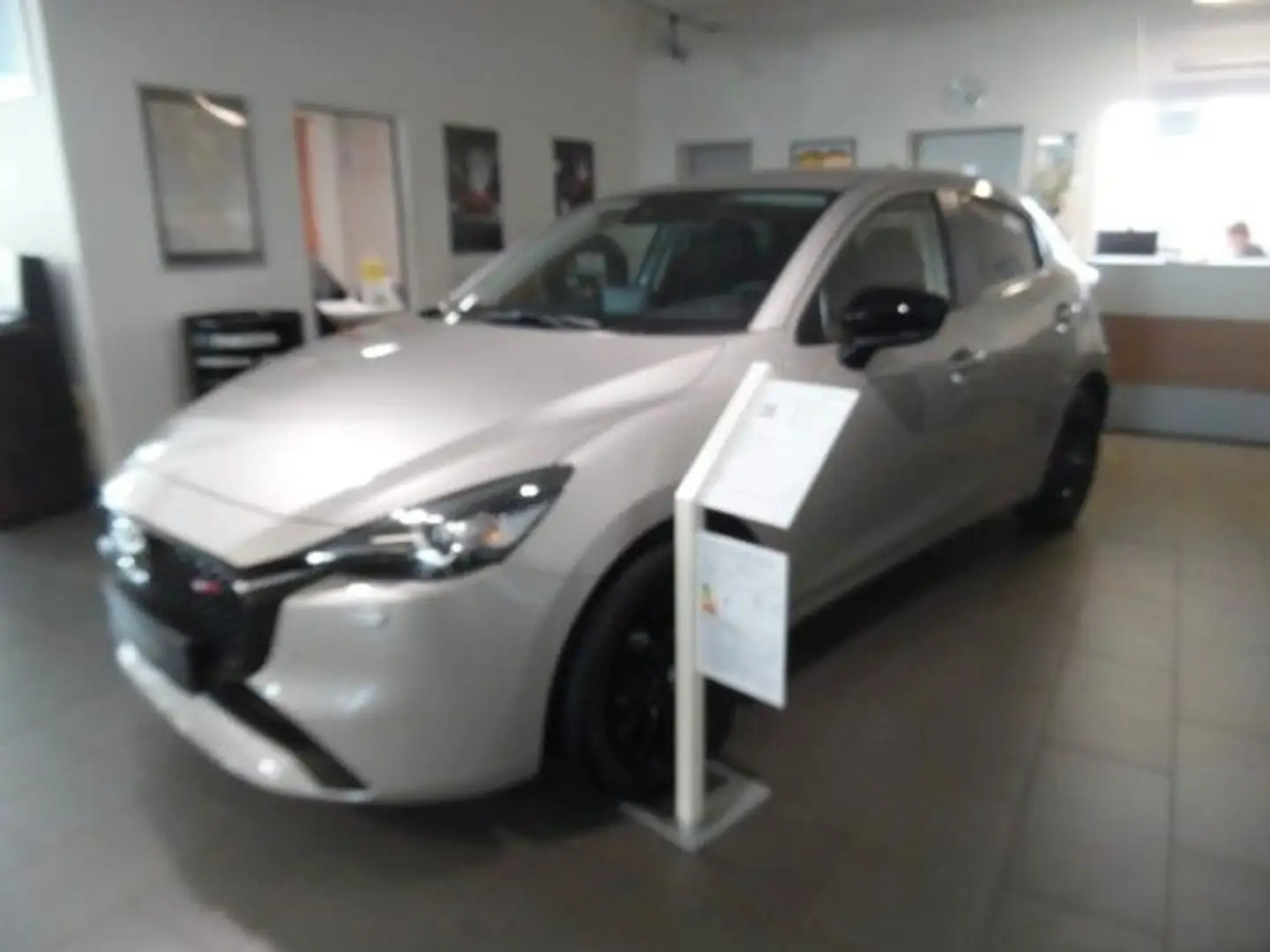 Mazda 2 SKYACTIV-G 90 Homura Braun - 2