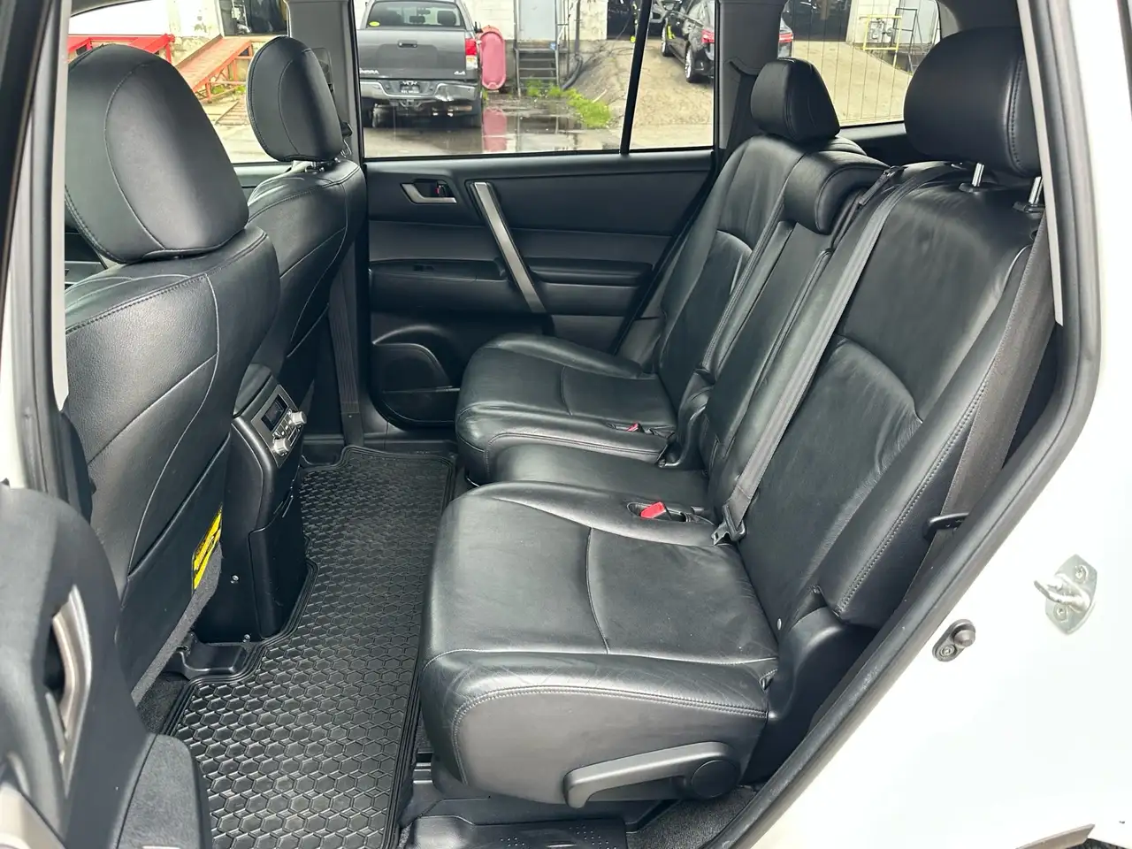Toyota Highlander снимка Toyota Highlander
