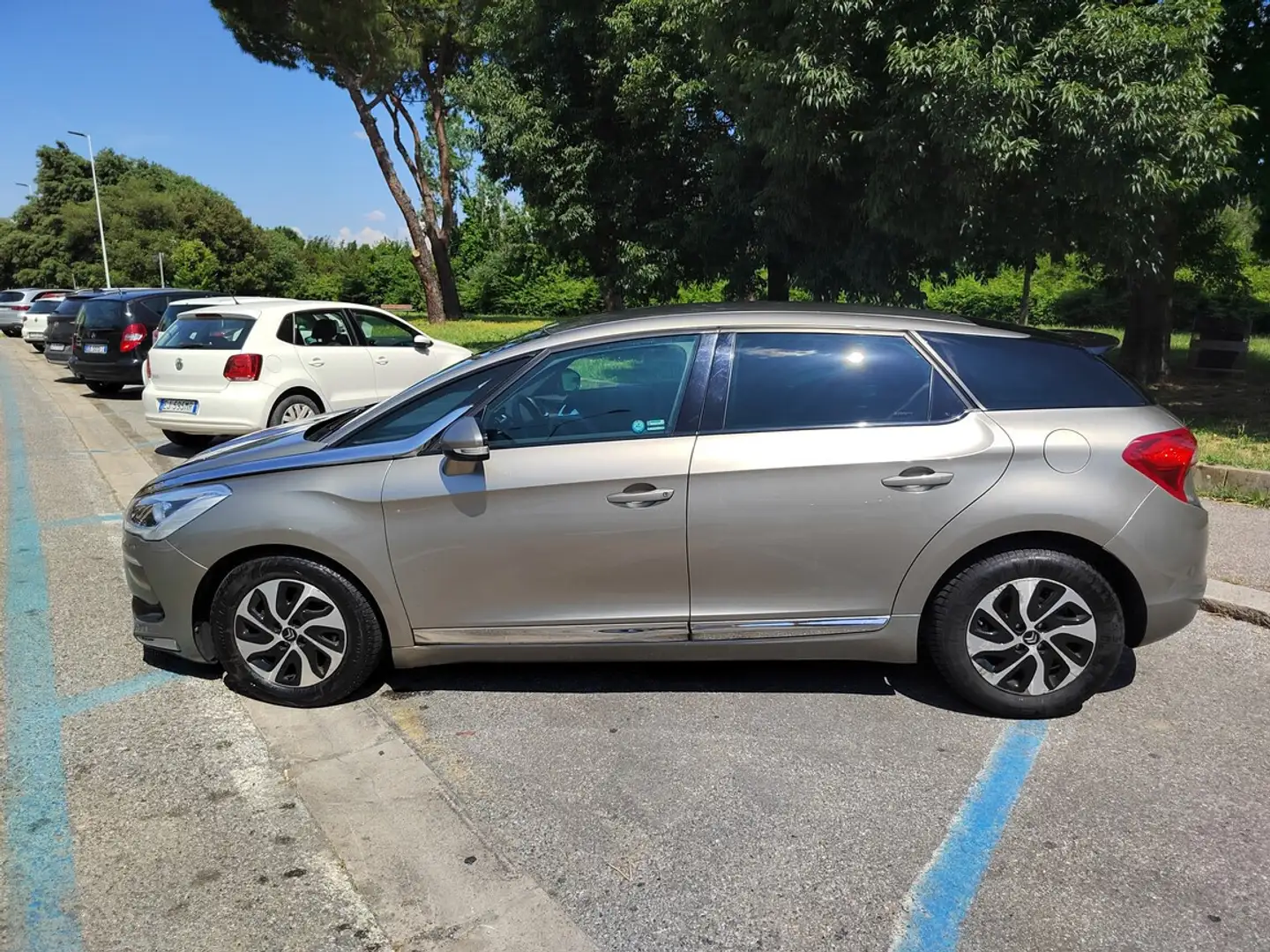 DS Automobiles DS 5 CITROEN DS5 1.6 HDi AUTOMATICA Business Oro - 2