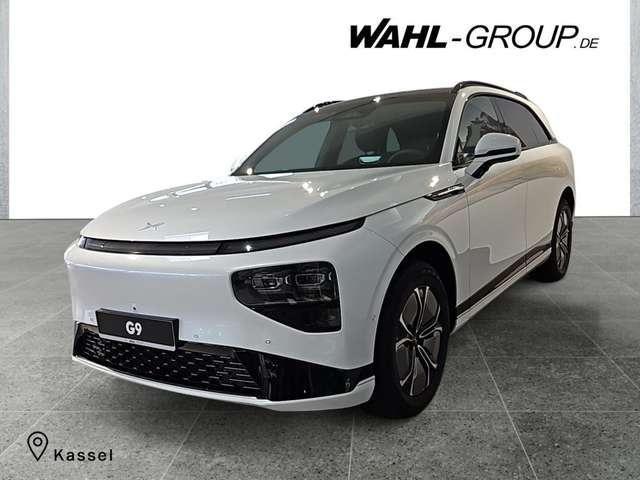 Imagine Xpeng G9 Long Range, AHK, Premium Paket Schwarz