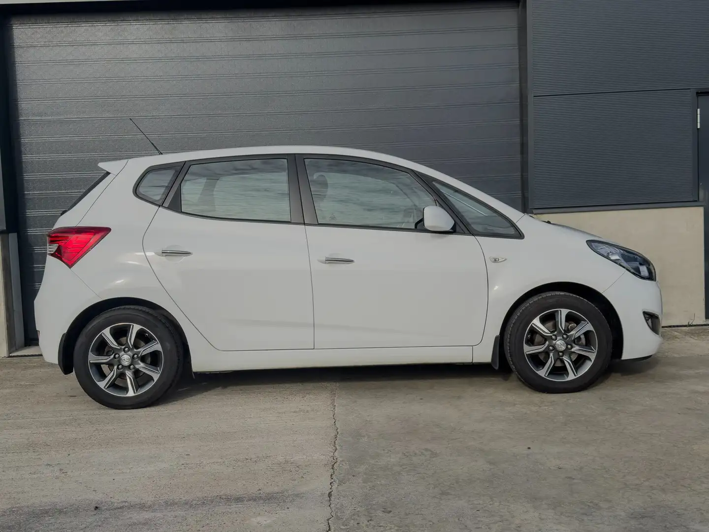 Hyundai iX20 1.4 Benzine / Alu Velgen / Chroom / 2017/ Garantie Wit - 2