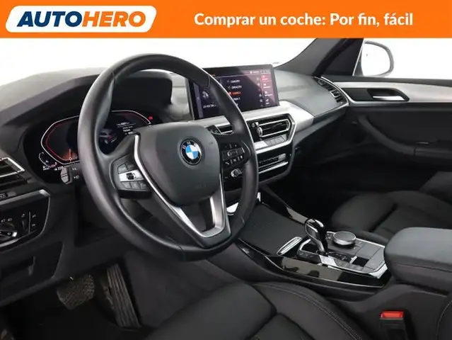 BMW X3 view 12
