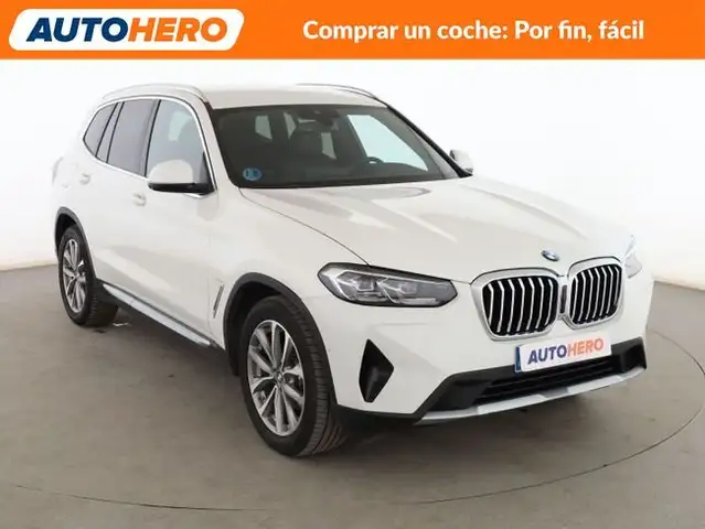 BMW X3 view 8