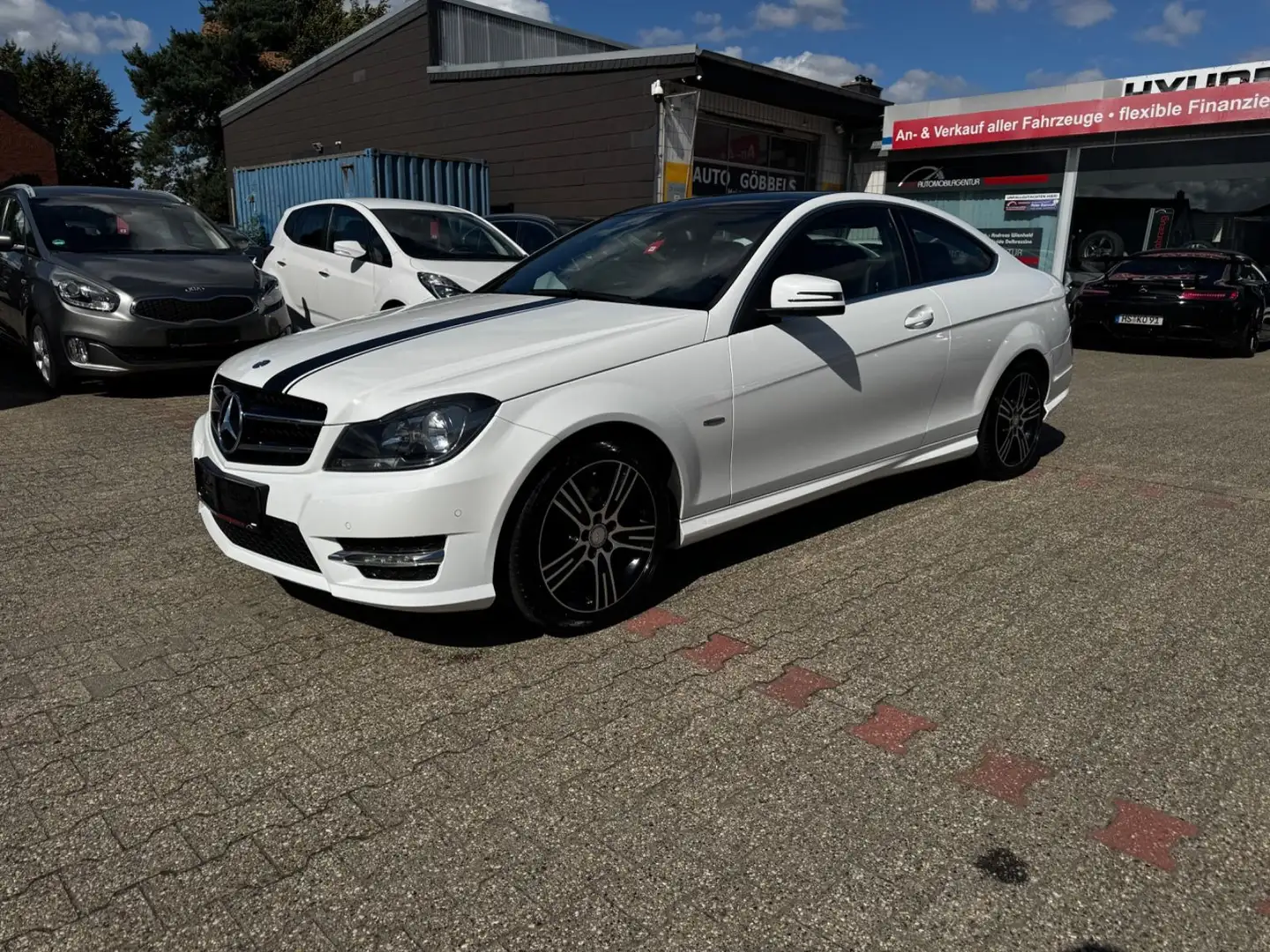 Mercedes-Benz C 180 CGI Coupe Edition C AMG  AUTOMATIK Blanc - 1